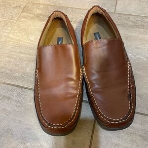 Men’s Tommy Hilfiger casual shoes.